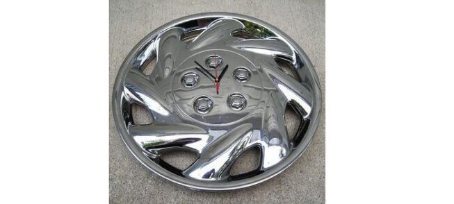 Reloj con rin de coche